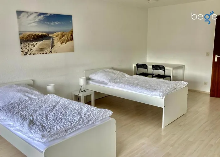 Bege Homeaway مارل