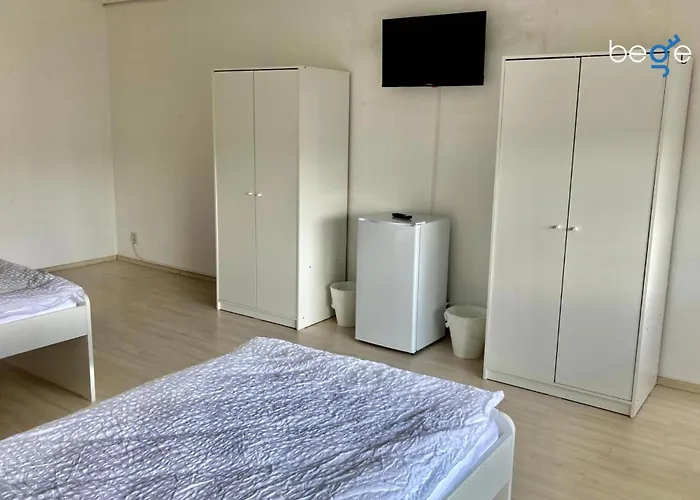 Bege Homeaway مارل